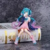 sitting-hatsune